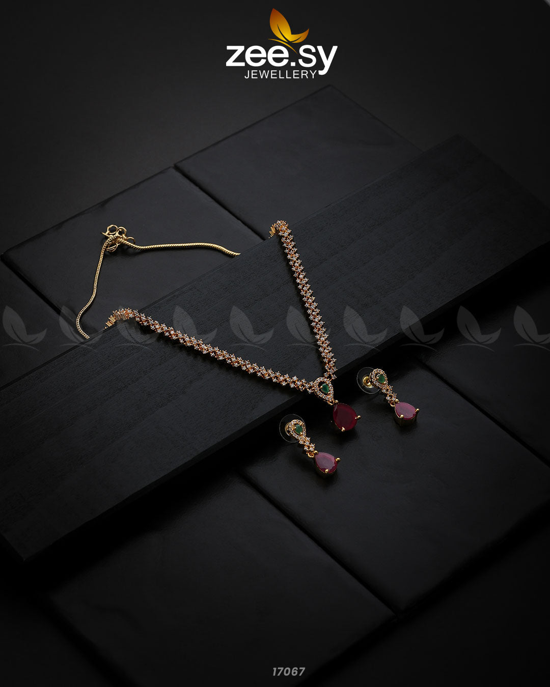 Nargis Zircon Necklace Golden Red & Green