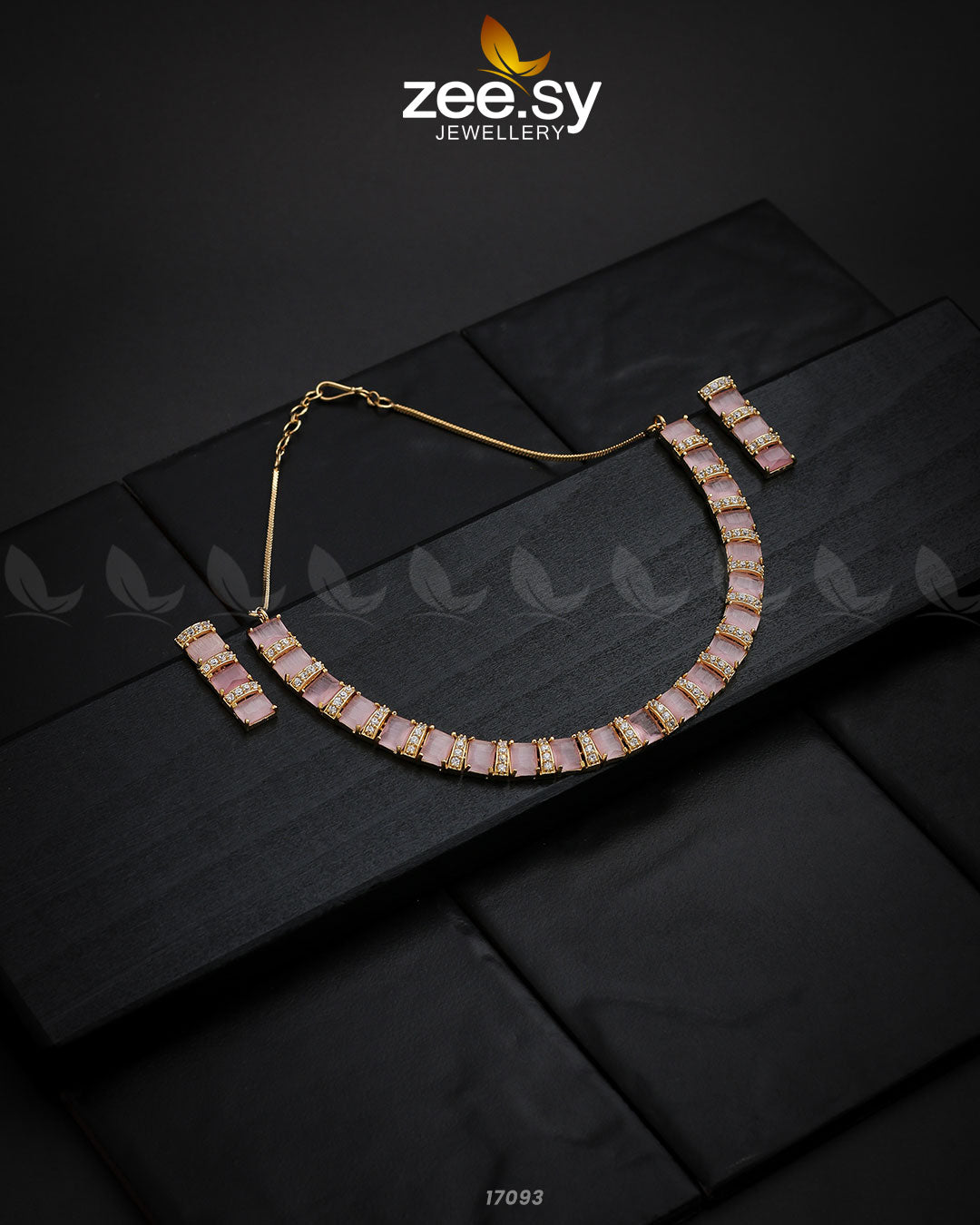 Shimmering Necklace Golden Mint Pink