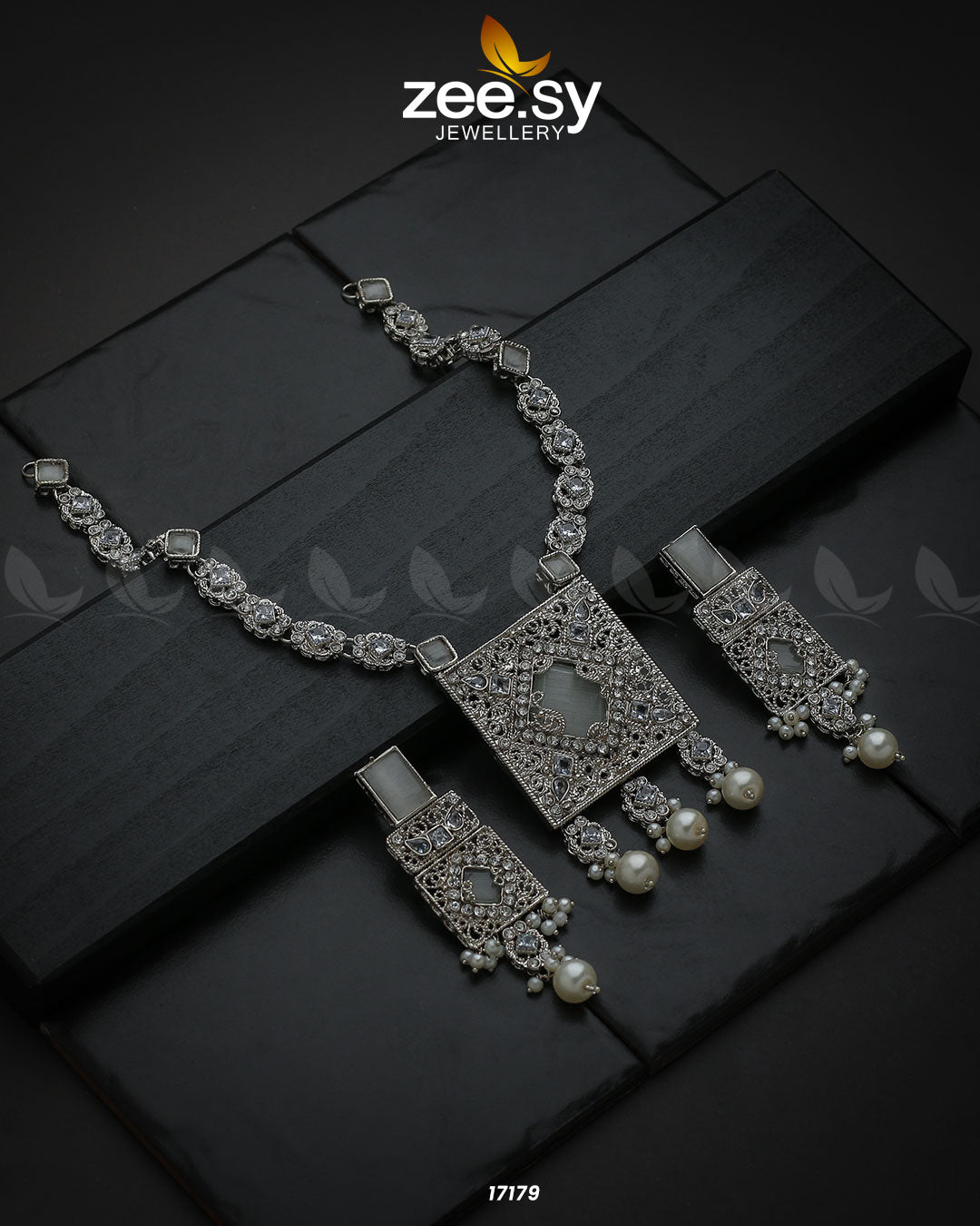 Captivating Crystals Necklace Silver White