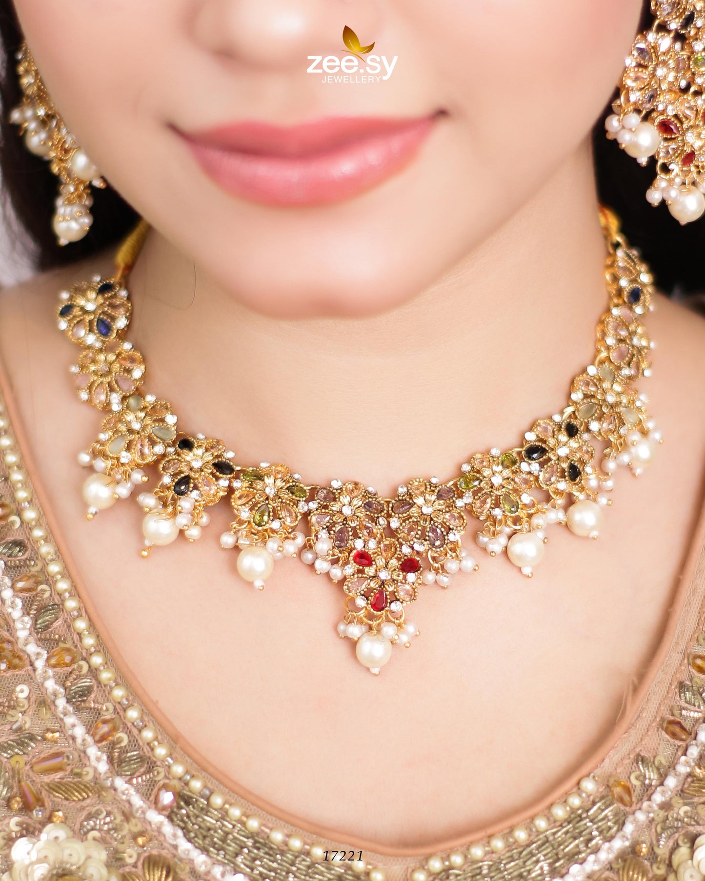 Magnolia Glimmer Necklace Multi