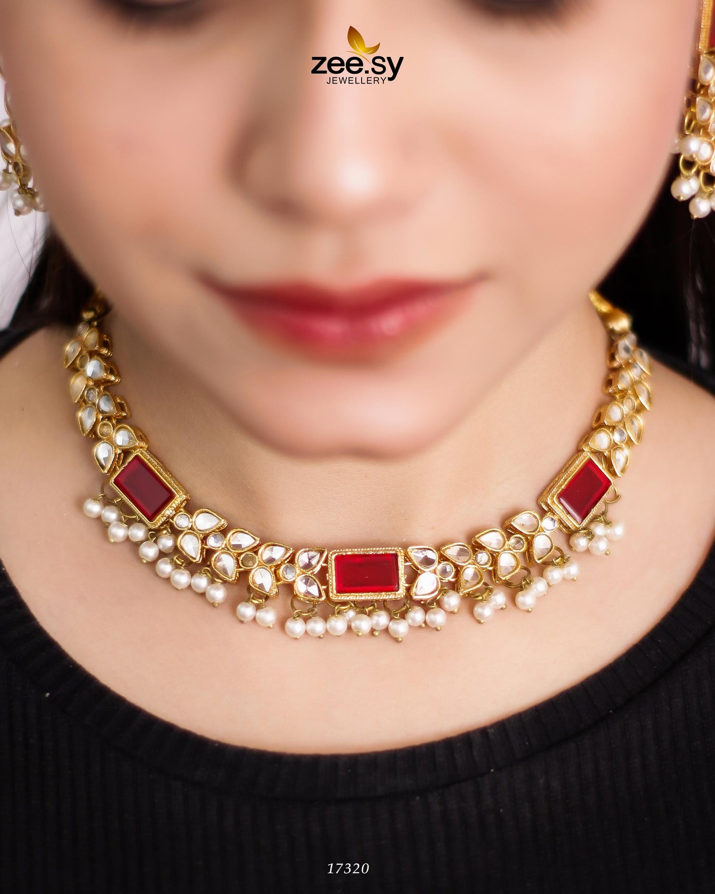 Stunning Necklace Red