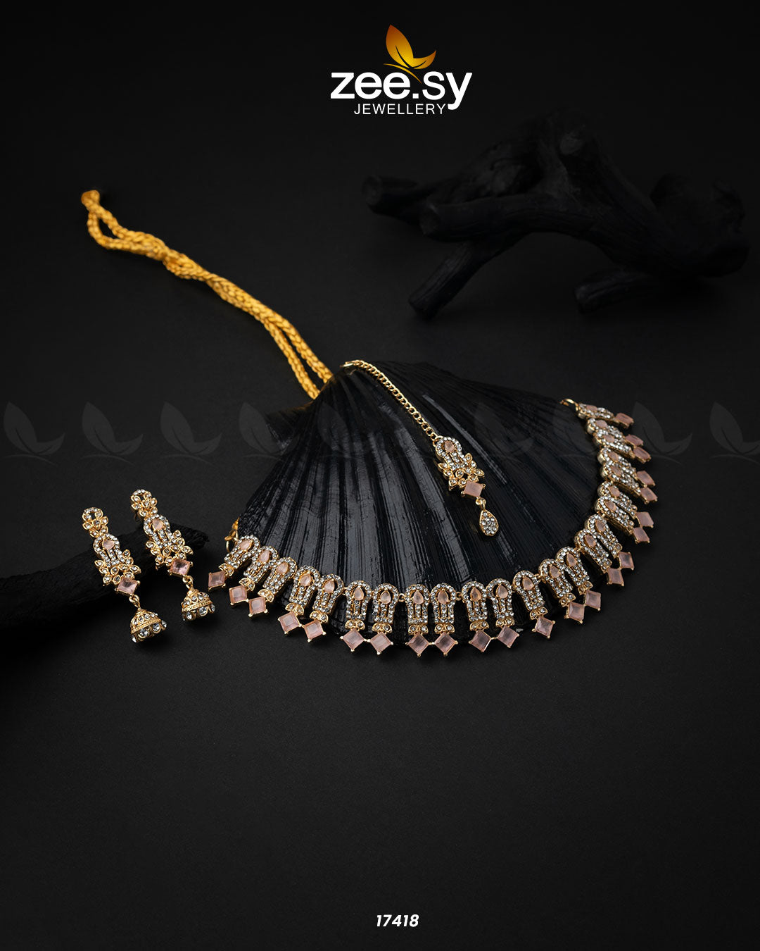 Classic Zircon Necklace Golden Pink