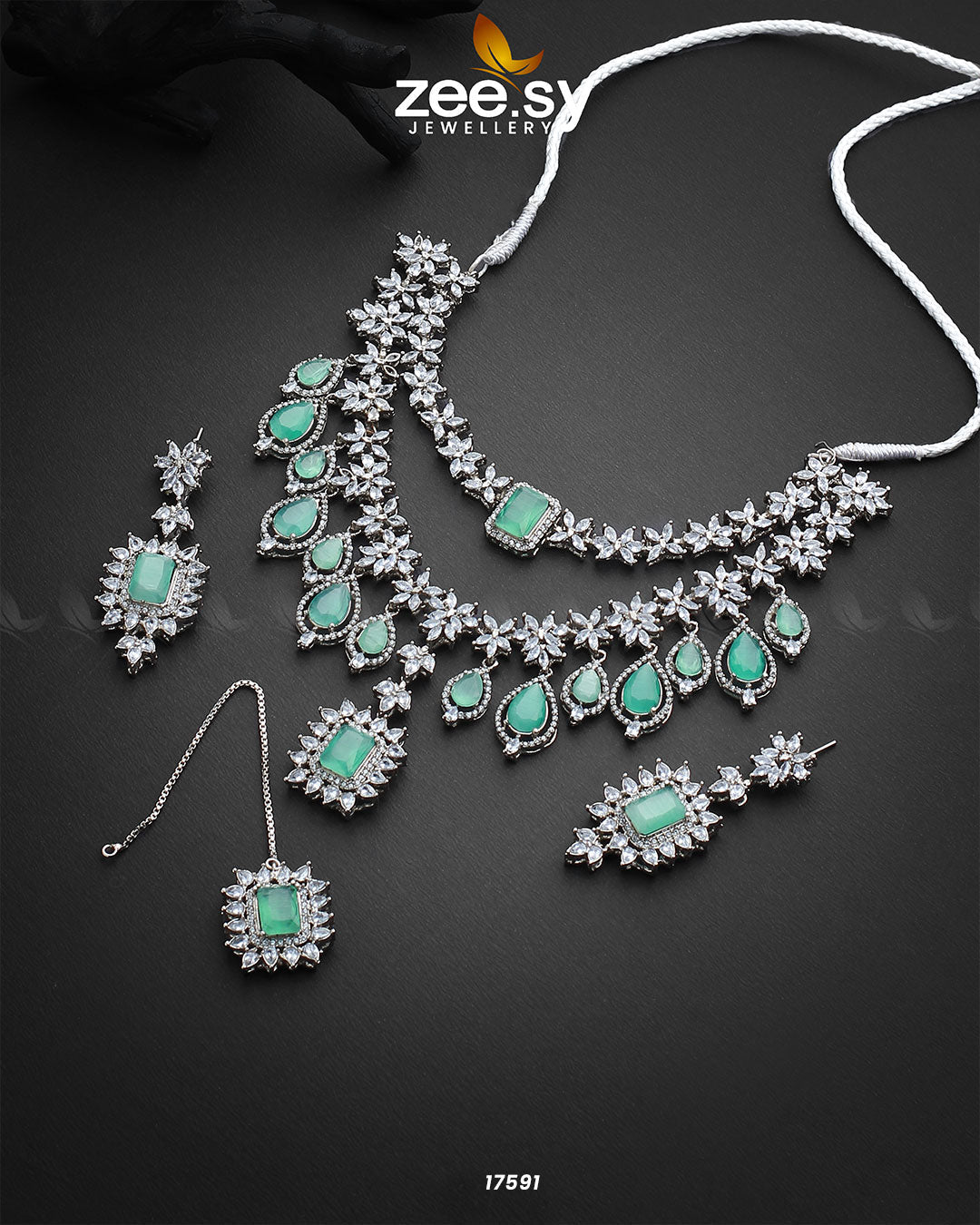 Sifaar Necklace Mint Green