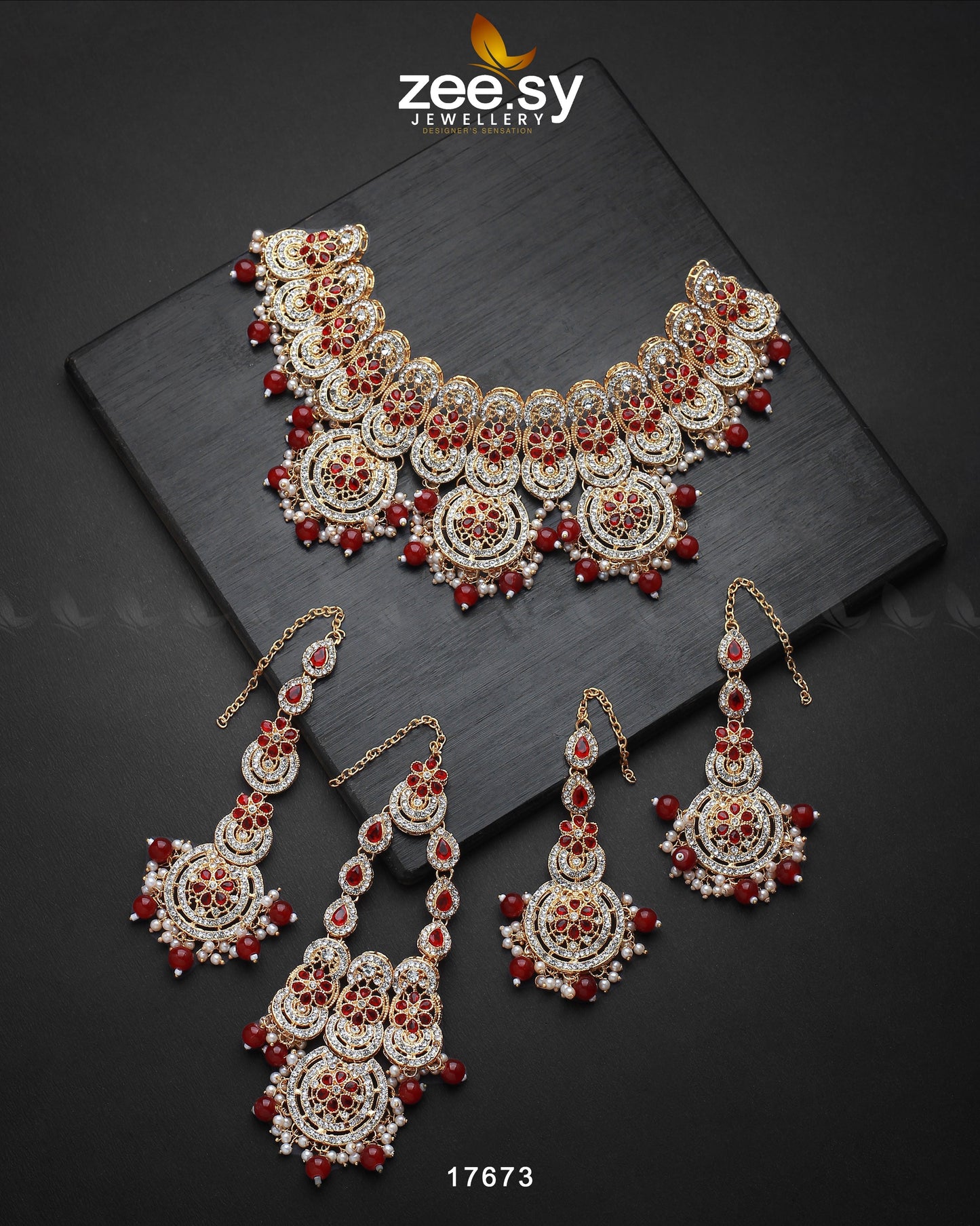 Panoramic Necklace Golden Red
