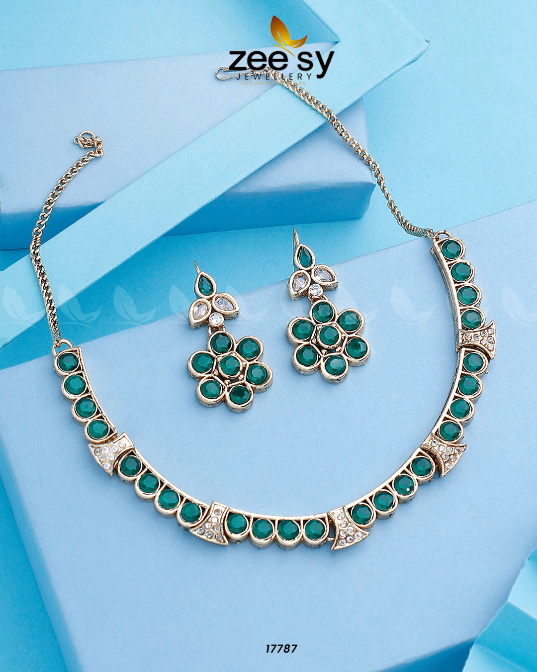 Textured Necklace Golden Green