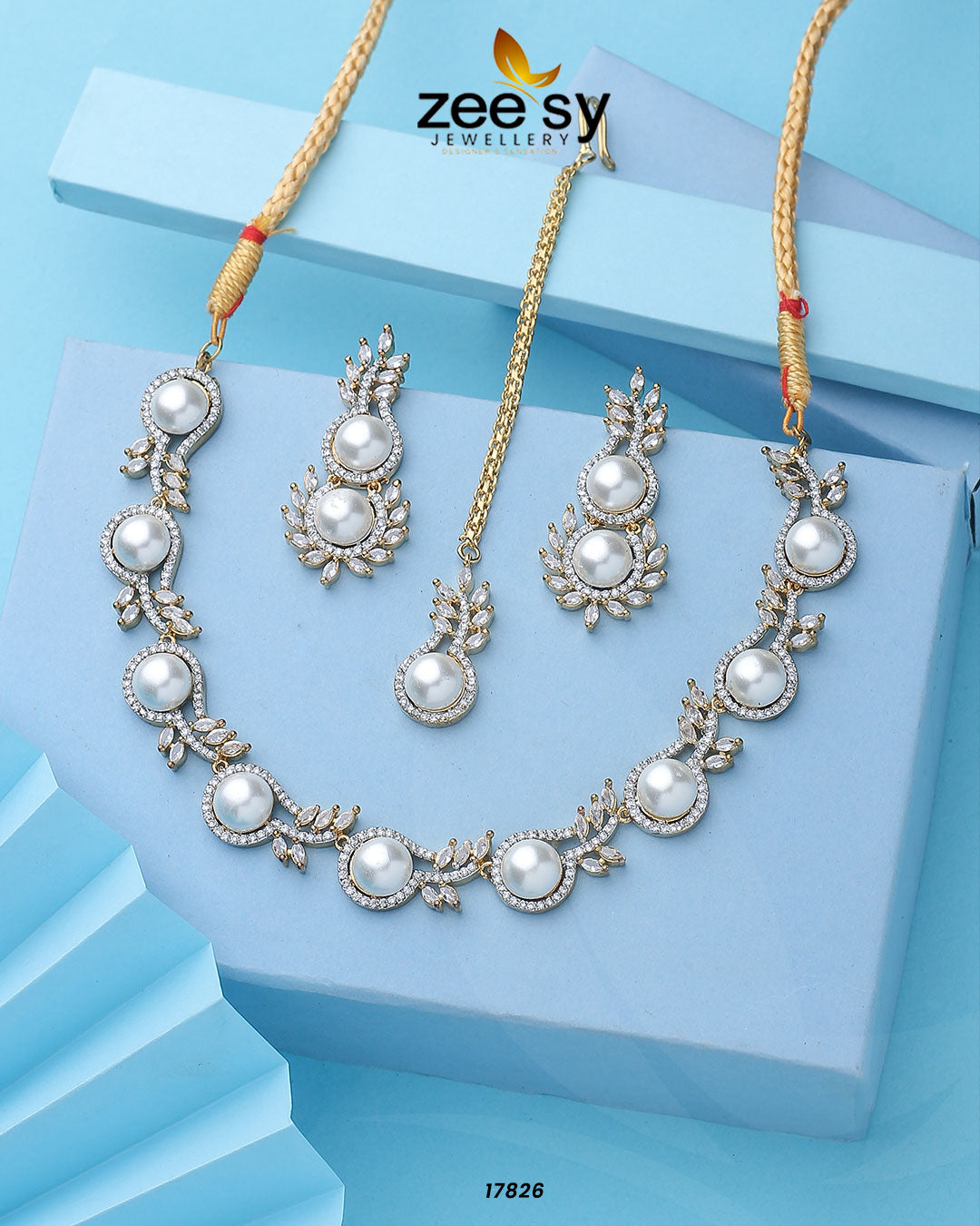 Bella's Necklace Golden