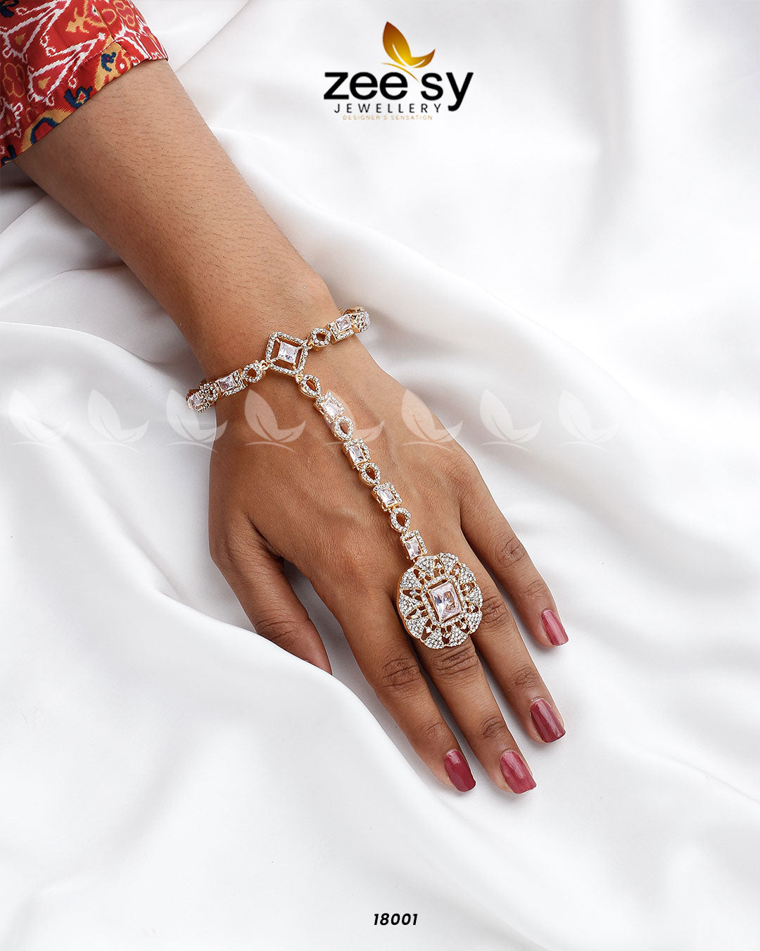 Delicate Anja Accessories Golden White