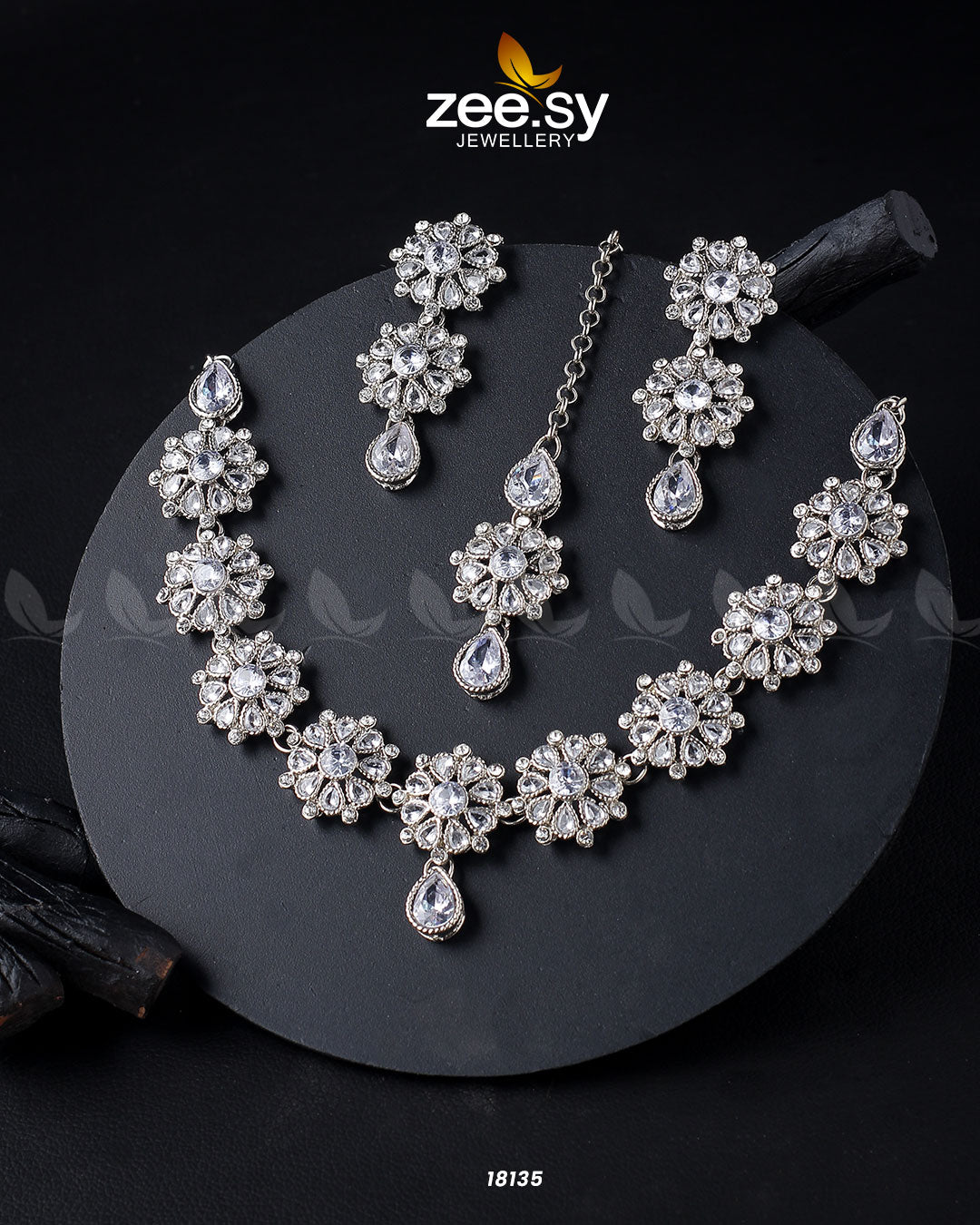 Narcissus Necklace Set Silver White