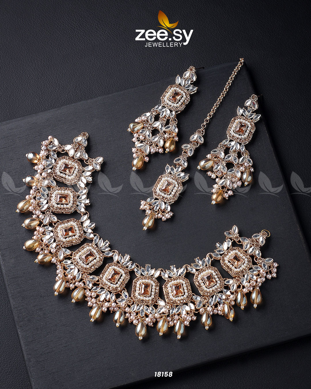 Stephanotis Necklace Set Golden Champagne