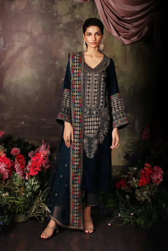 Charizma | Signora Velvet 23 | CVT3-05 - Pakistani Designer Dress - by Charizma | Type: Formal - 100% Original at Saira Sultan