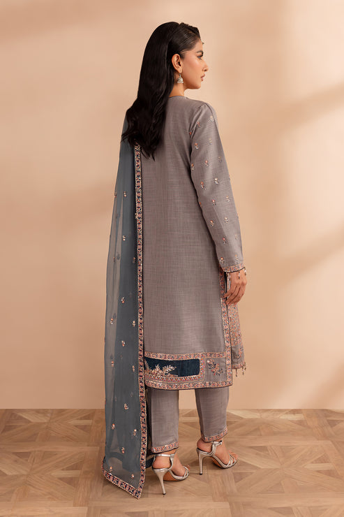 Emaan Adeel | Rangrez Collection | AABRO S Gray Khaddar