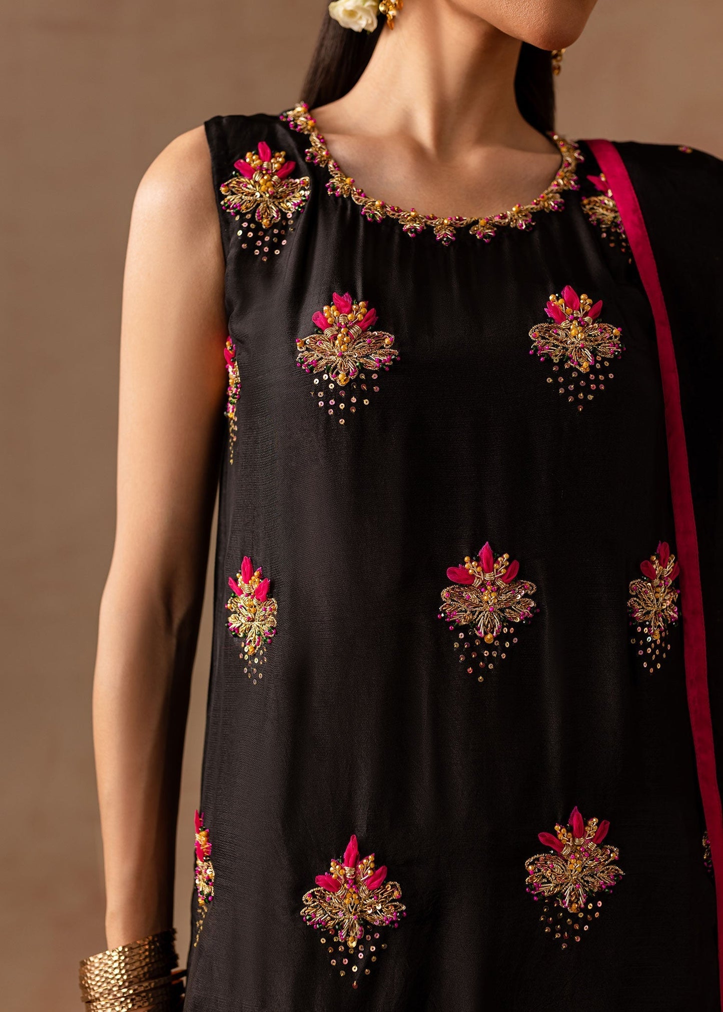 Maria Osama Khan | Noir Bliss Luxury Formals | Charcoal Charm M Black Raw Silk