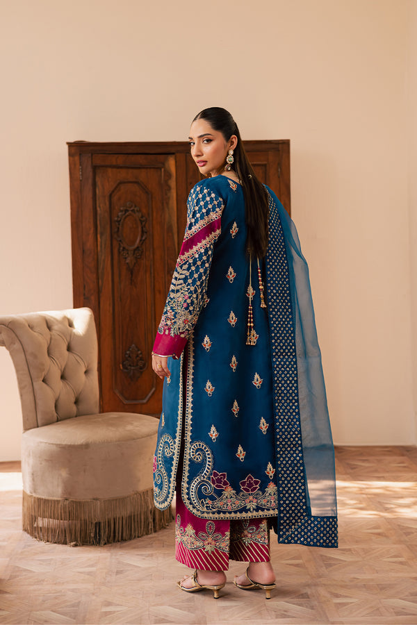 Emaan Adeel I Suave Luxury Formals I AVOIR - Pakistani Designer Dress - by Emaan Adeel - Type : Ladies Clothes - 100% Original at Saira Sultan