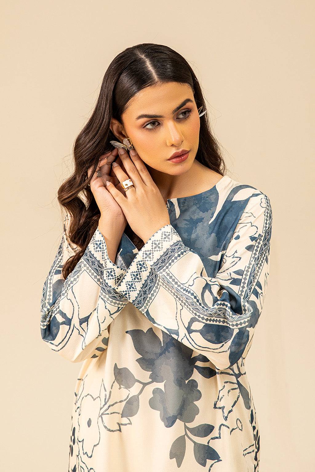 Meeral | Co Ords Sets |MBC-007 - Pakistani Designer Dress - by Meeral | Type: Ladies Clothes - 100% Original at Saira Sultan