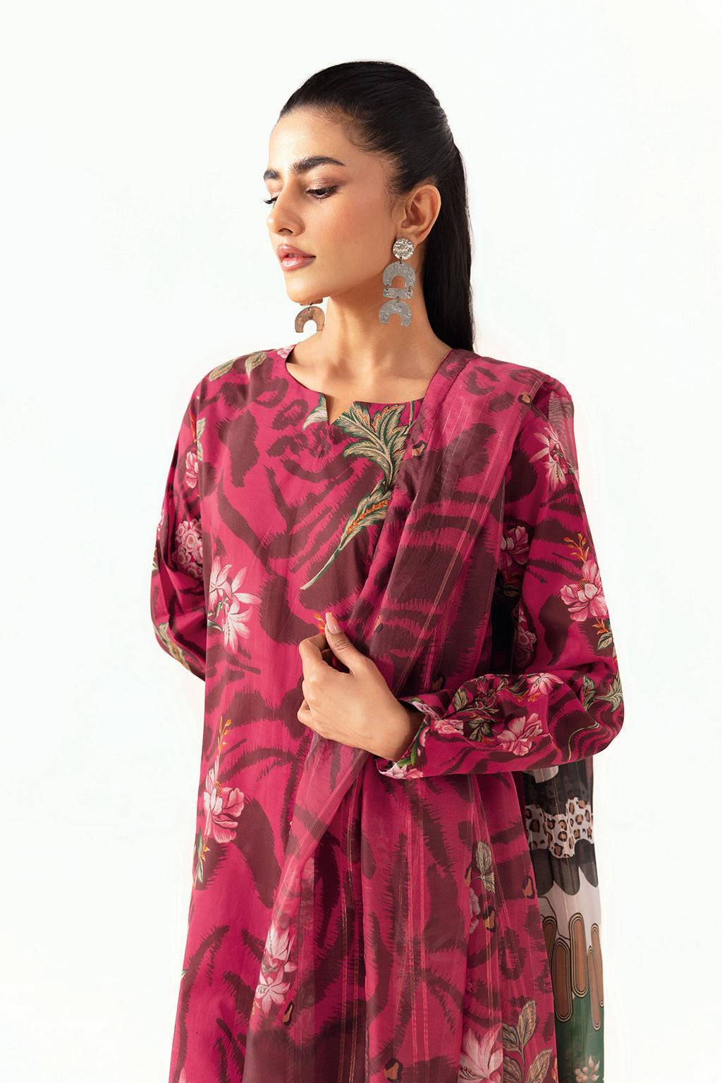 Ramsha | Pinted Lawn | RP-102 - Pakistani Designer Dress - by Ramsha | Type: Casuals - 100% Original at Saira Sultan