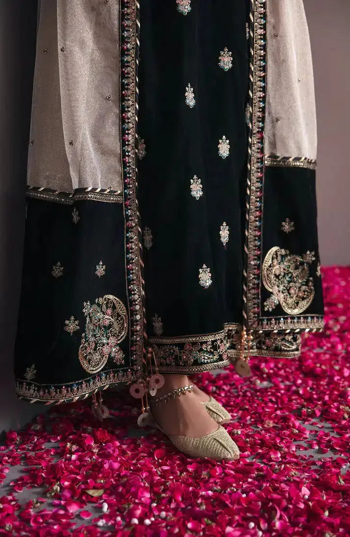 Emaan Adeel | Makhmal Velvet Edition 23 | MK-08 AQS - Pakistani Designer Dress - by Emaan Adeel | Type: Formal - 100% Original at Saira Sultan