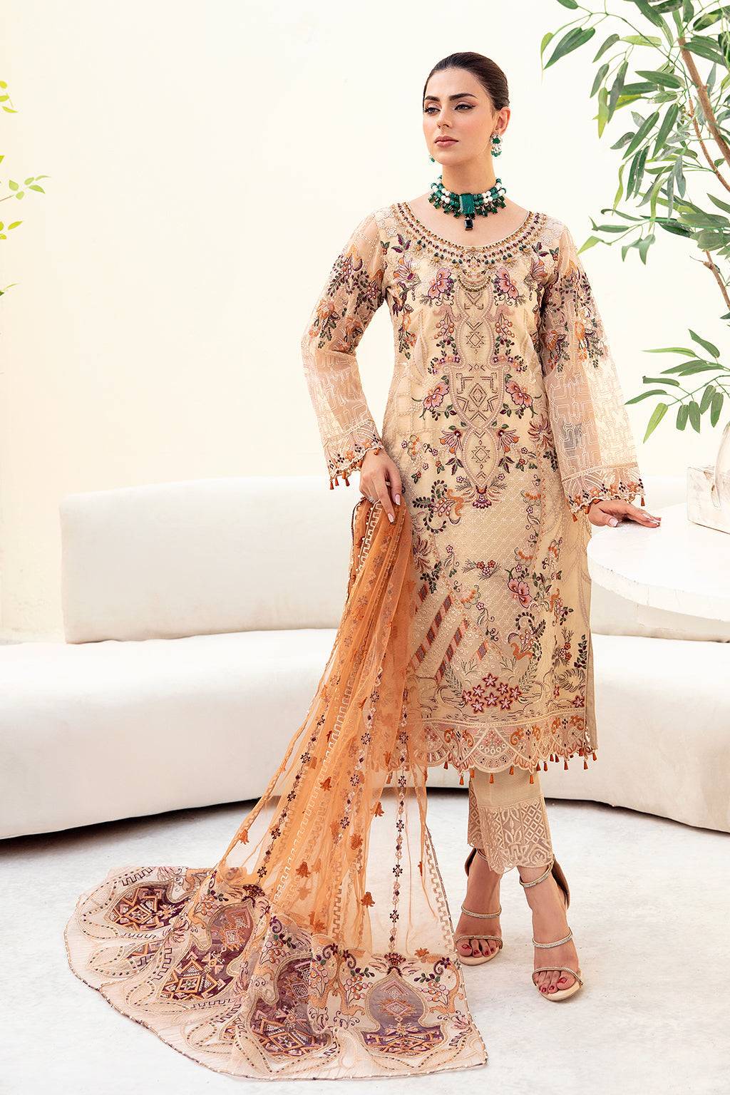 Ramsha | Minhal Organza Collection | M-901 - Pakistani Designer Dress - by Ramsha | Type: Formal - 100% Original at Saira Sultan