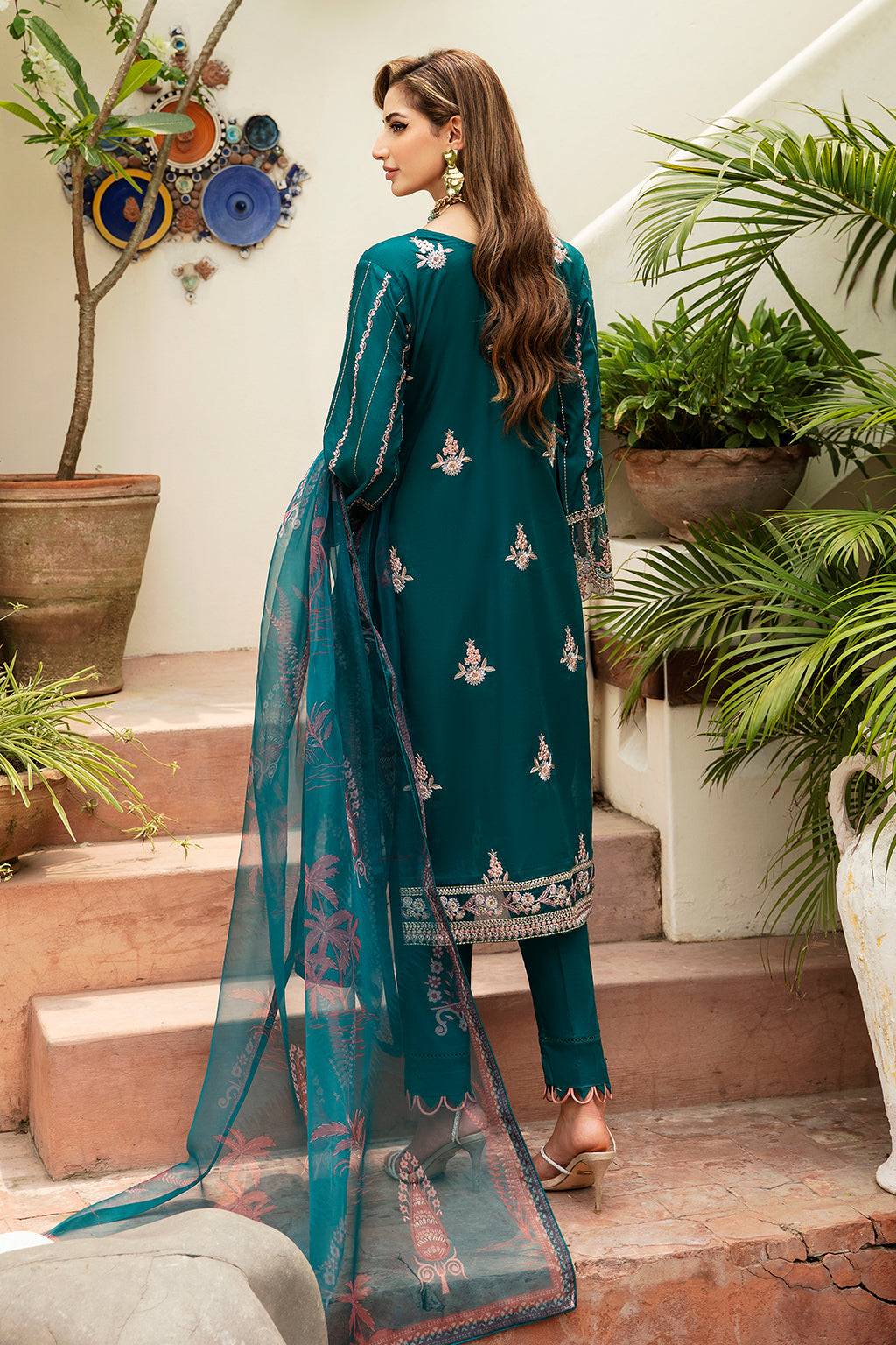 Ramsha | Luxury Lawn 24 | Y-808 - Pakistani Designer Dress - by Ramsha | Type: Casuals - 100% Original at Saira Sultan