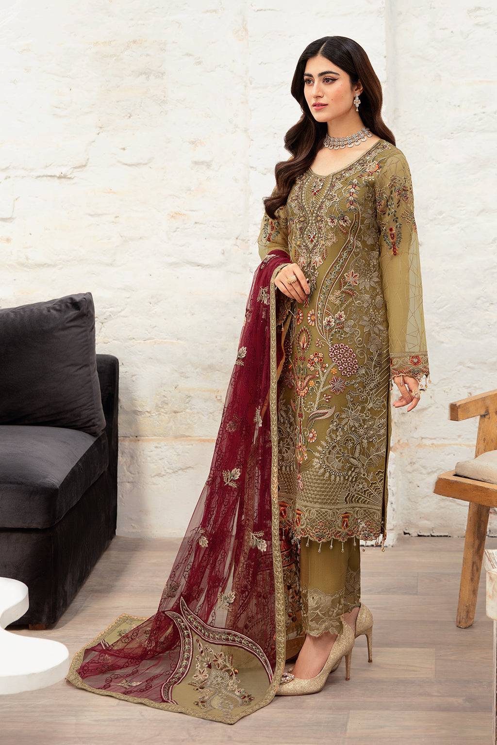 Ramsha | Minhal Organza Collection | M-1010 - Pakistani Designer Dress - by Ramsha | Type: Formal - 100% Original at Saira Sultan