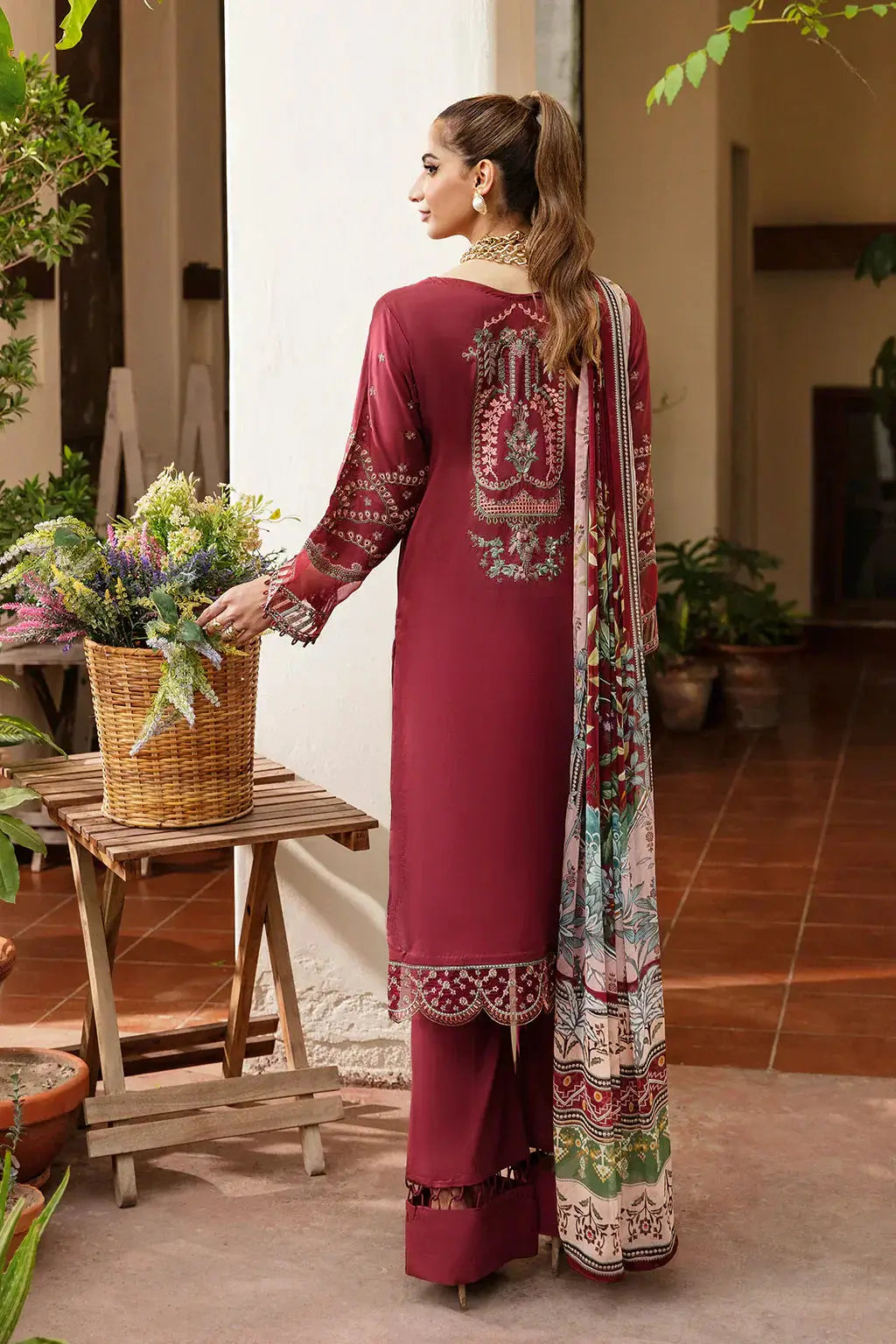 Ramsha | Luxury Lawn 24 | Y-801 - Pakistani Designer Dress - by Ramsha | Type: Casuals - 100% Original at Saira Sultan