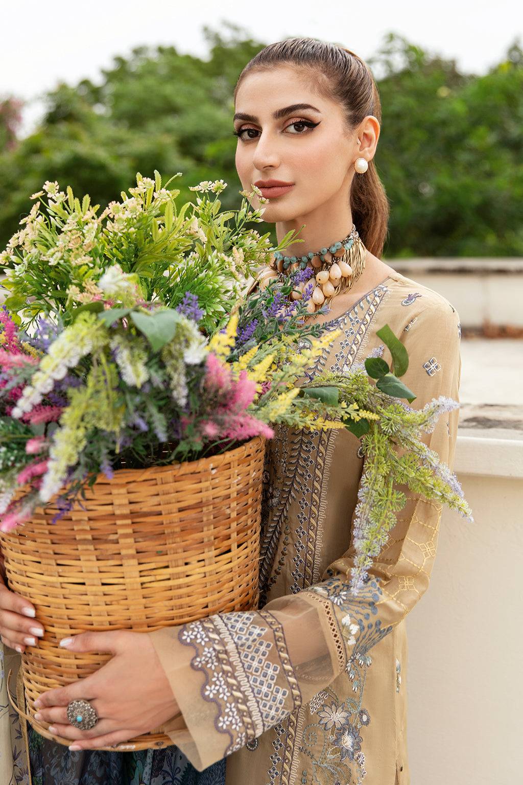 Ramsha | Luxury Lawn 24 | Y-802 - Pakistani Designer Dress - by Ramsha | Type: Casuals - 100% Original at Saira Sultan
