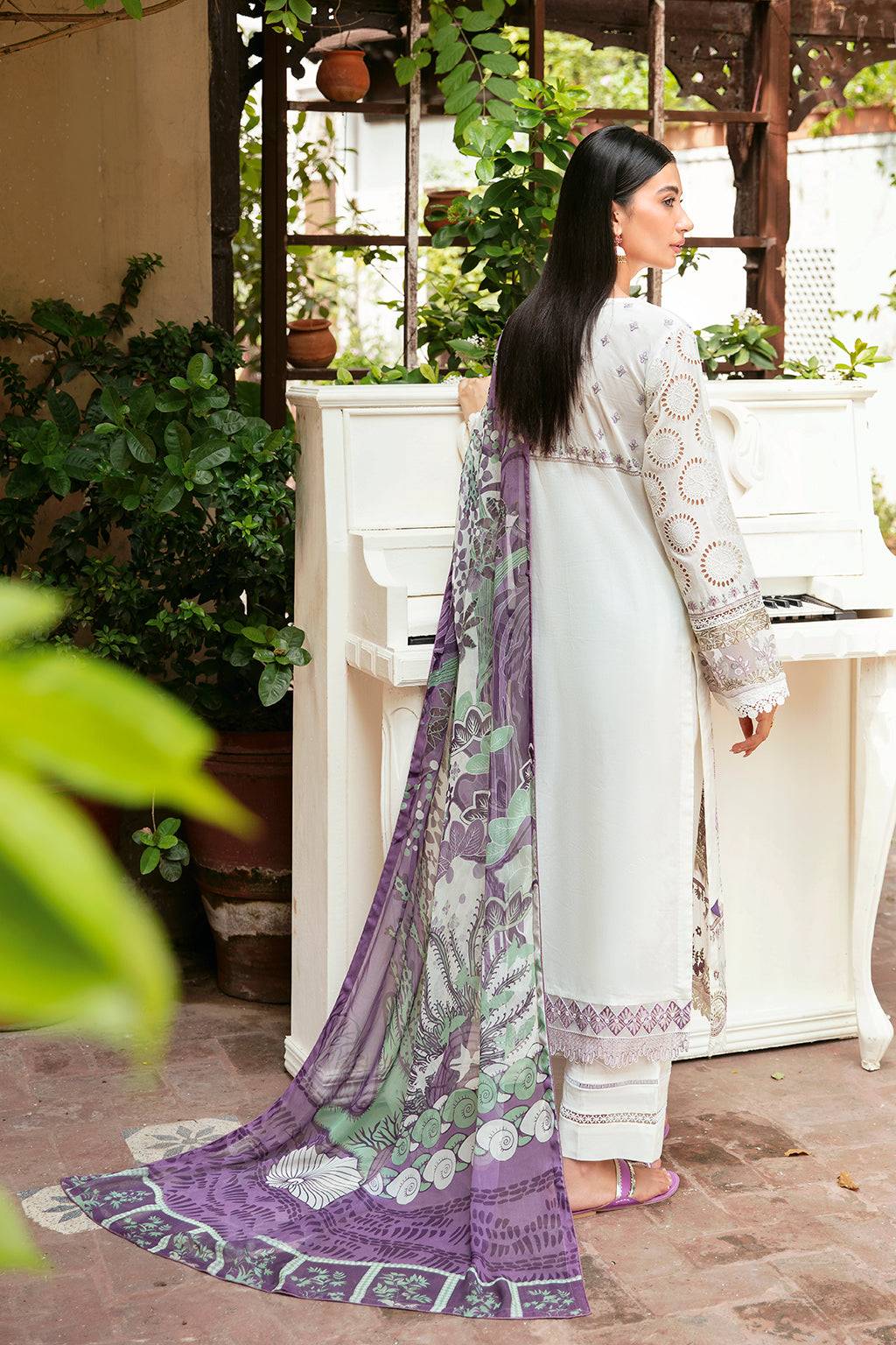 Ramsha | Luxury Lawn 24 | L-809 - Pakistani Designer Dress - by Ramsha | Type: Casuals - 100% Original at Saira Sultan