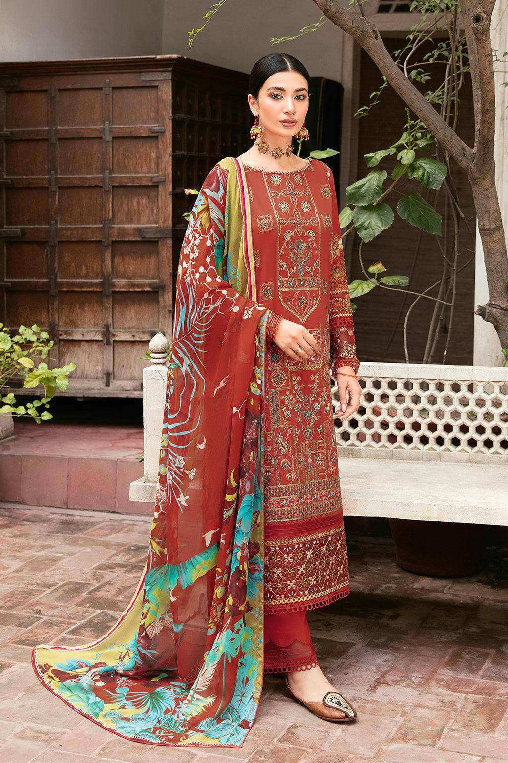 Ramsha | Luxury Lawn 24 | L-810 - Pakistani Designer Dress - by Ramsha | Type: Casuals - 100% Original at Saira Sultan