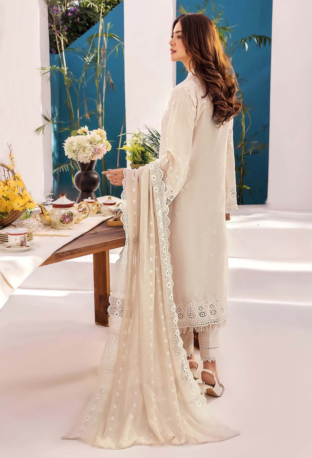 Adans Libas | Stella Chikankari 25 | 1024 S Off White Lawn