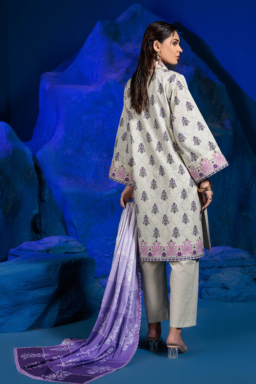 Bonanza Satrangi | Florisa 3 Pc (1W24P3P358)