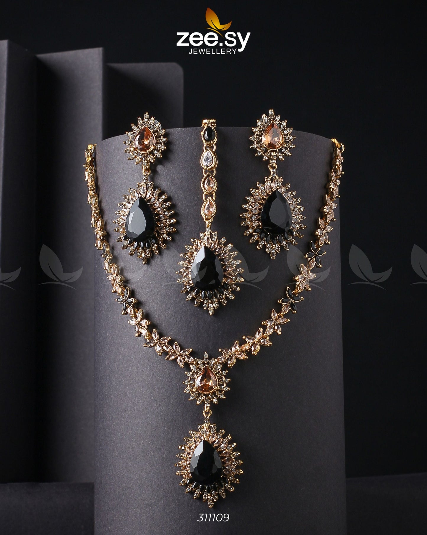 Zilla Necklace Golden Black