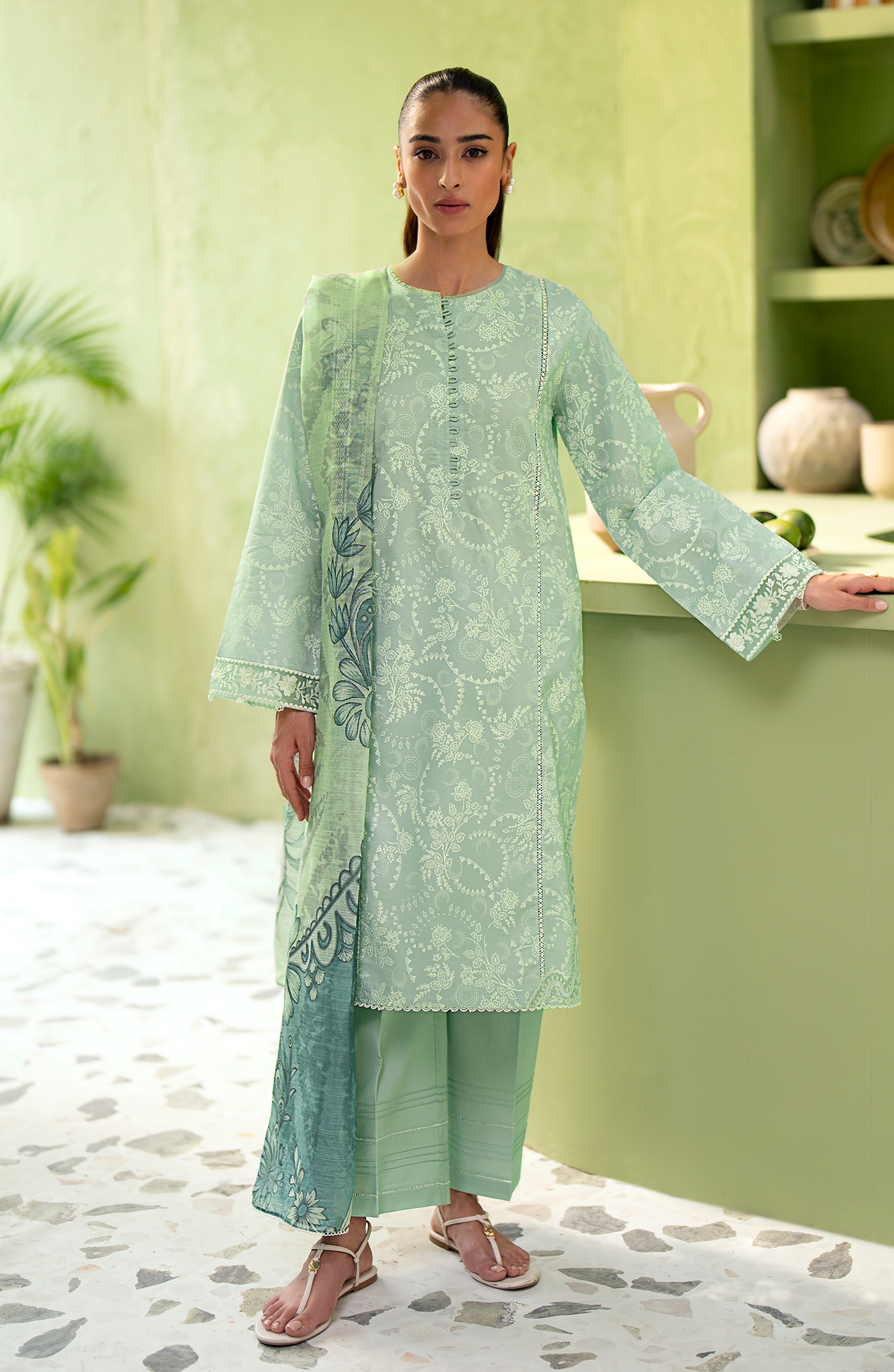 Seran | Artisan Lawn 25 | LAGUNE XS Aqua Lawn