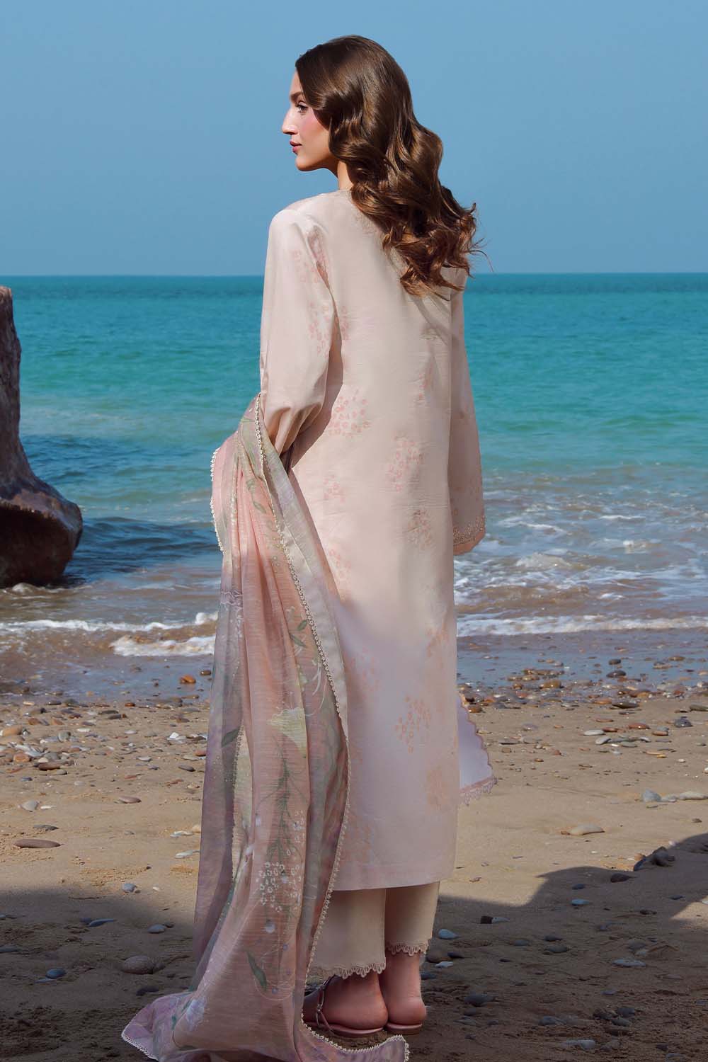 Seran | Afsanah Lawn 25 | RUMI S Lavender Pinocchio Lawn