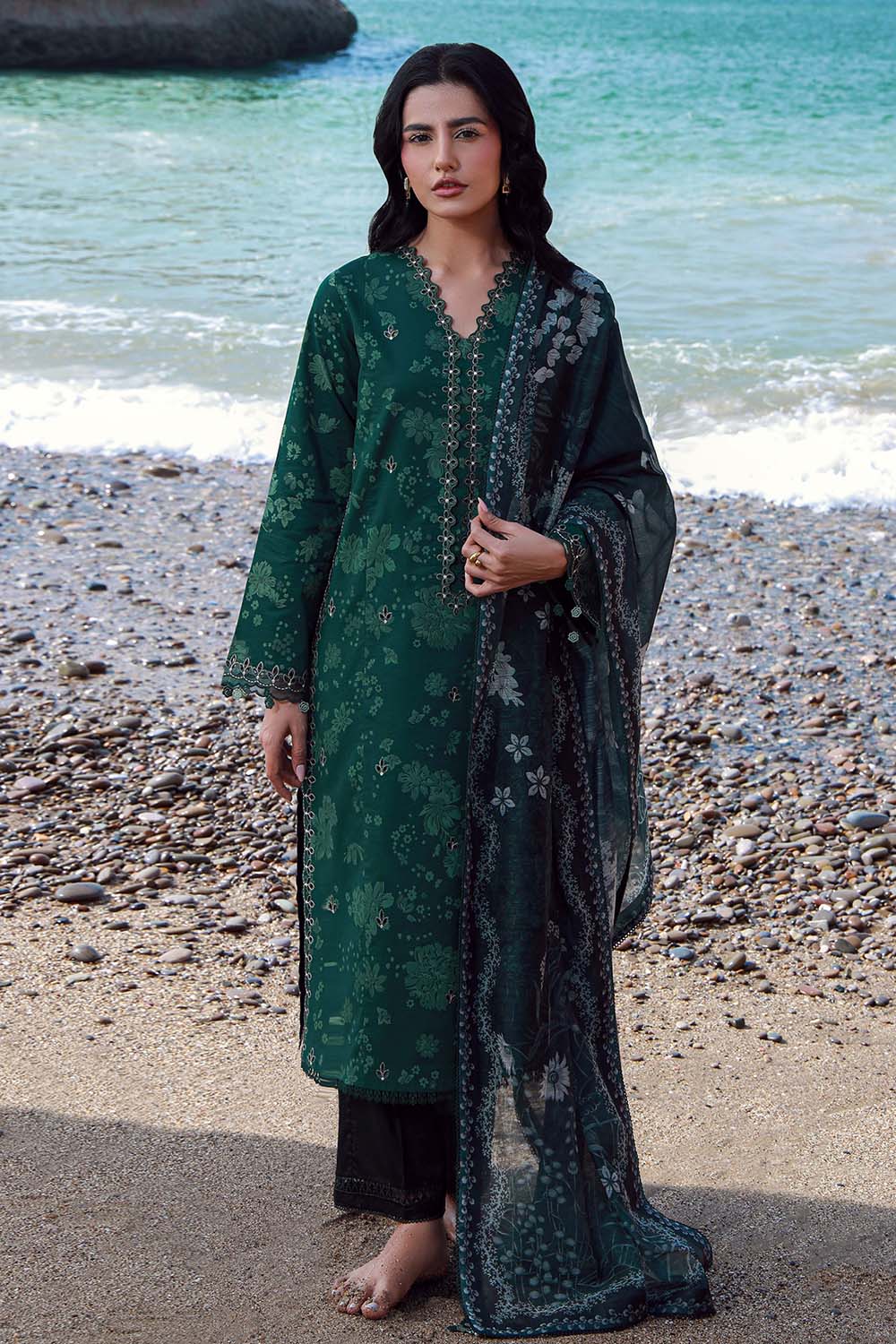 Seran | Afsanah Lawn 25 | ARZU XS Bottle Green Lawn