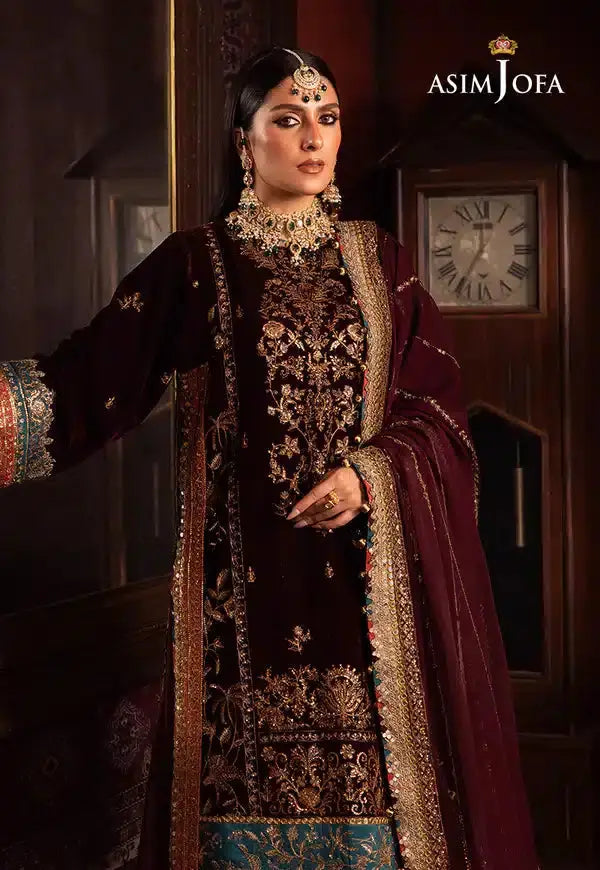Asim Jofa | Makhmal Wedding Velvet 23 | AJMM-09 - Pakistani Designer Dress - by Asim Jofa | Type: Formal - 100% Original at Saira Sultan