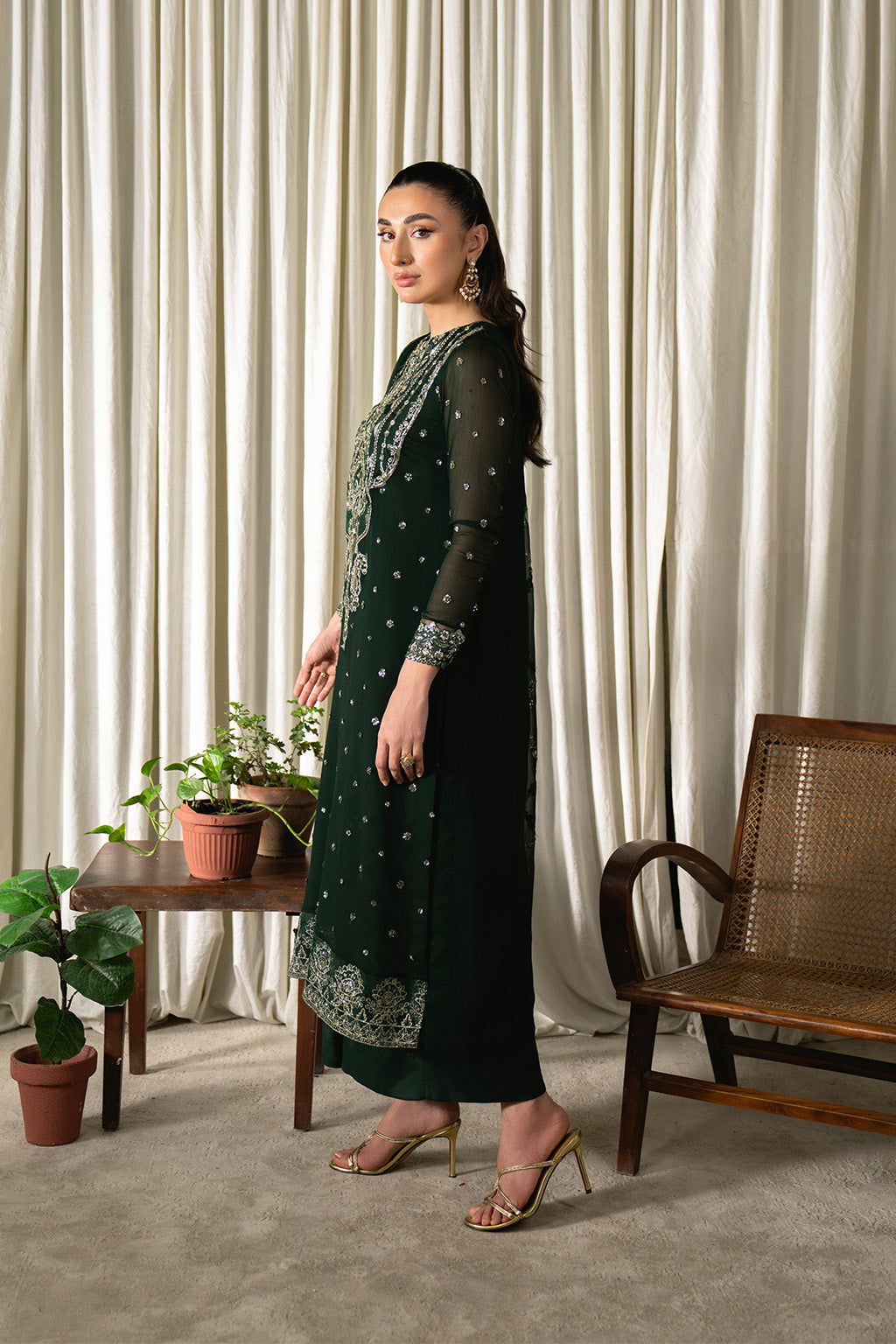 Neeshay | Ready to Wear Chiffon | RTW-CHFN-04 Green - Pakistani Designer Dress - by Neeshay - Type : Ladies Clothes - 100% Original at Saira Sultan