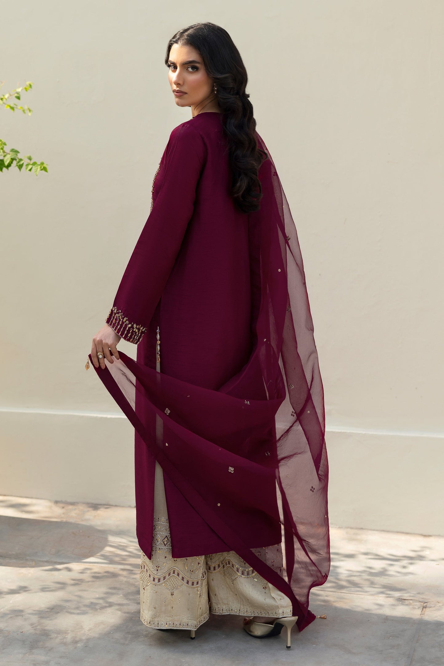 Naqshi | Rijaas Luxury Pret 24 | PARIZE S Burgundy Indian Raw Silk