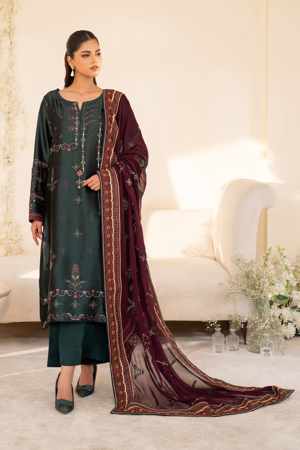 Iznik | Festive Formal | UE-435 Embroidered Pure silk - Pakistani Designer Dress - by Iznik - Type : Ladies Clothes - 100% Original at Saira Sultan