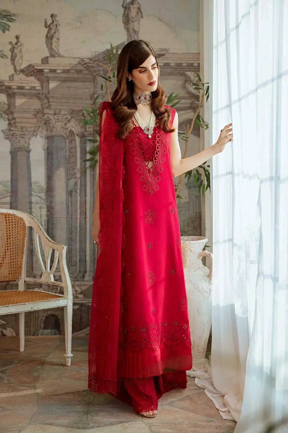 Mina Kashif | Ala Mode Luxury Formals 23 | Liliana - Pakistani Designer Dress - by Mina Kashif | Type: Luxury - 100% Original at Saira Sultan
