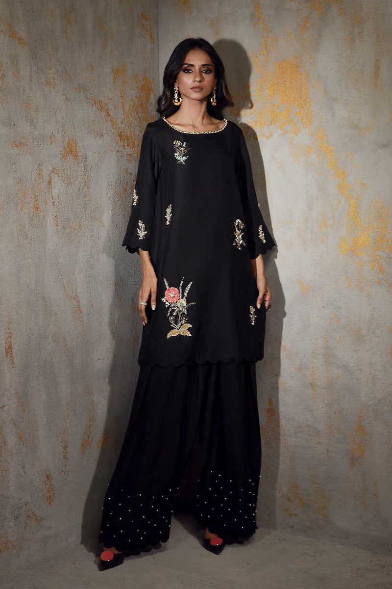Wardha Saleem | Luxury Pret Fusion Wear | LEISHA XS Black Korean Silk