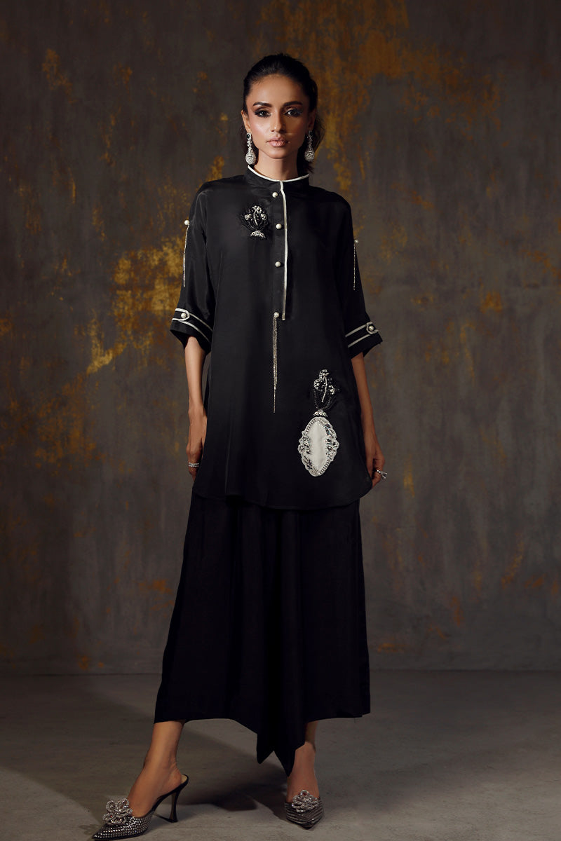 Wardha Saleem | Luxury Pret Fusion Wear | EVA XS Black Crepe Silk