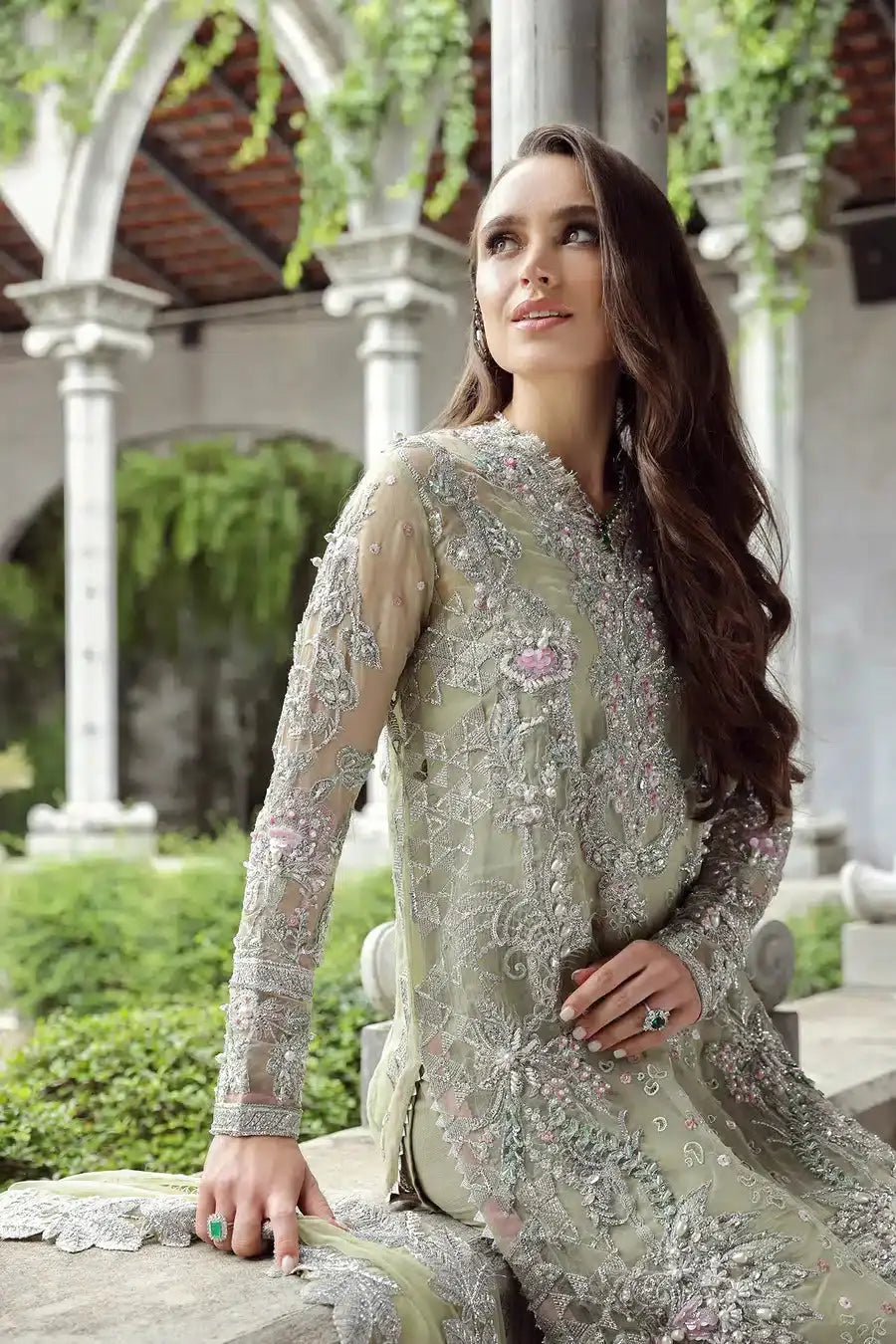 Maryam Hussain | Raha Luxury Festive 23 | Nurey - Pakistani Designer Dress - by Maryam Hussain | Type: Bridal - 100% Original at Saira Sultan