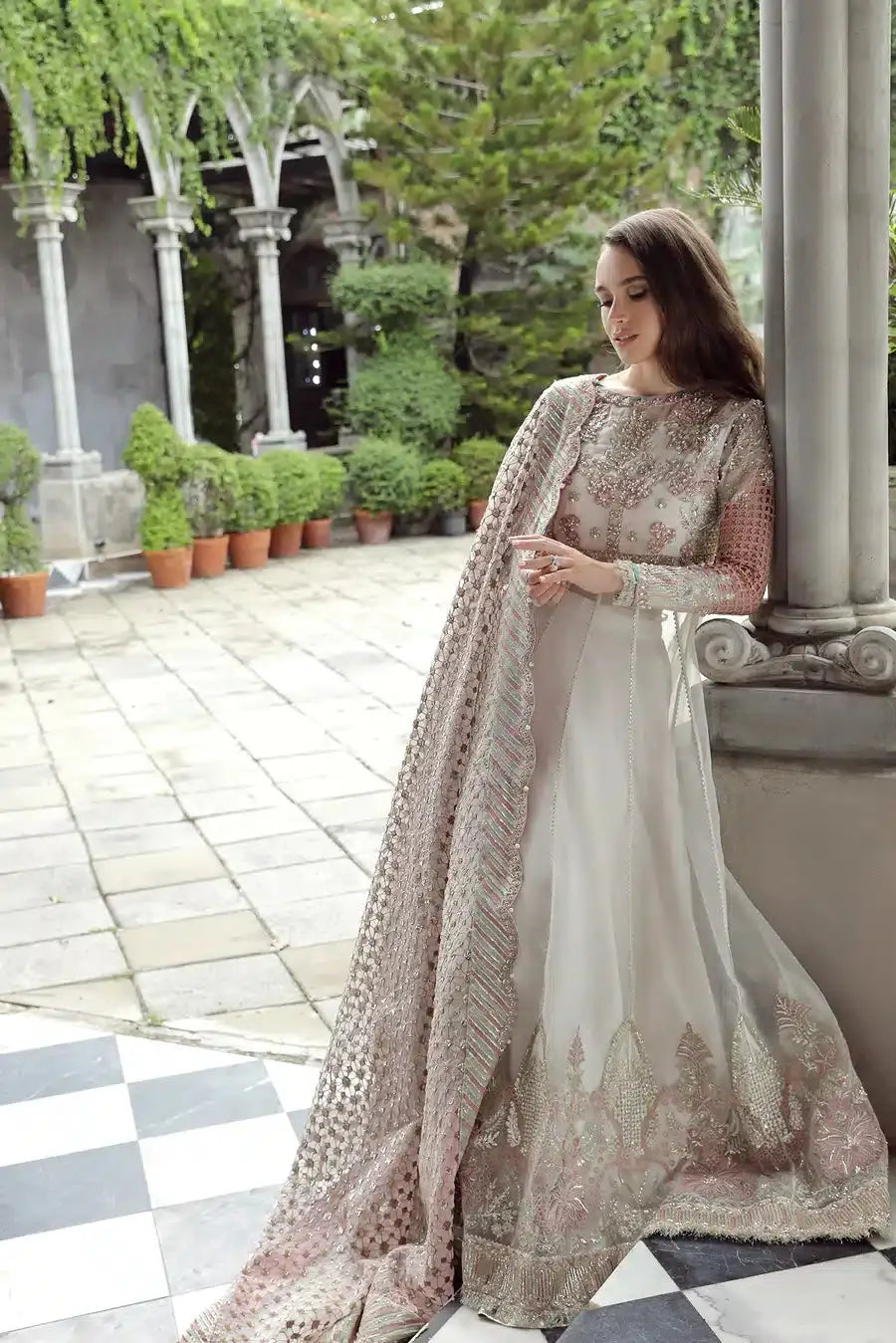 Maryam Hussain | Raha Luxury Festive 23 | Laleh - Pakistani Designer Dress - by Maryam Hussian | Type: Bridal - 100% Original at Saira Sultan