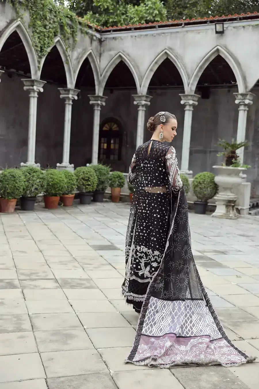 Maryam Hussain | Raha Luxury Festive 23 | Danisa - Pakistani Designer Dress - by Maryam Hussian | Type: Bridal - 100% Original at Saira Sultan