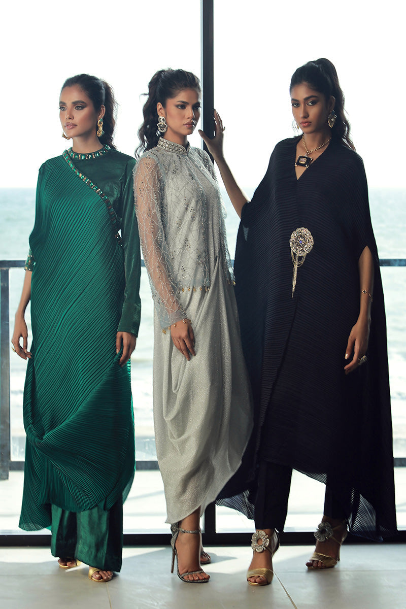 Wardha Saleem | Luxury Pret Fusion Wear | NAOMI (2PC) M Navy Blue Silk