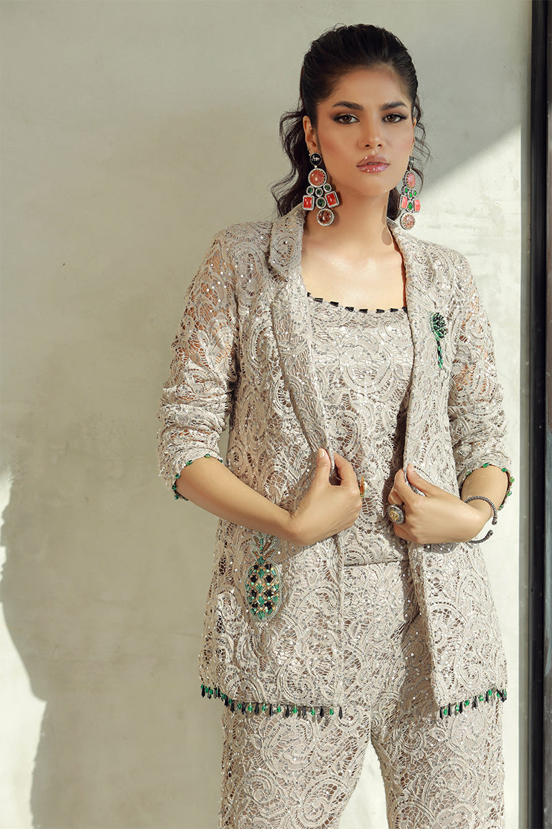 Wardha Saleem | Luxury Pret Fusion Wear | GIA (3PC) XL Ivory Female