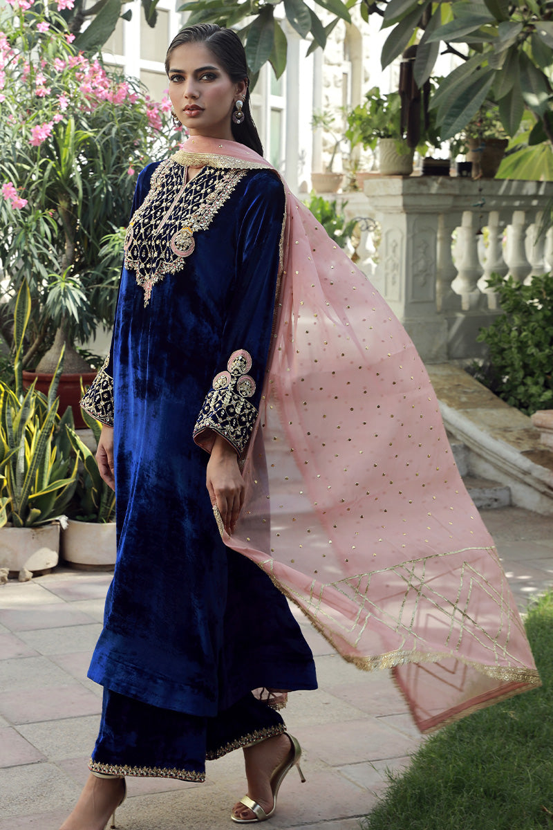 Sana Abbas | Velvet Formals | LOLITE XL Midnight Blue Velvet