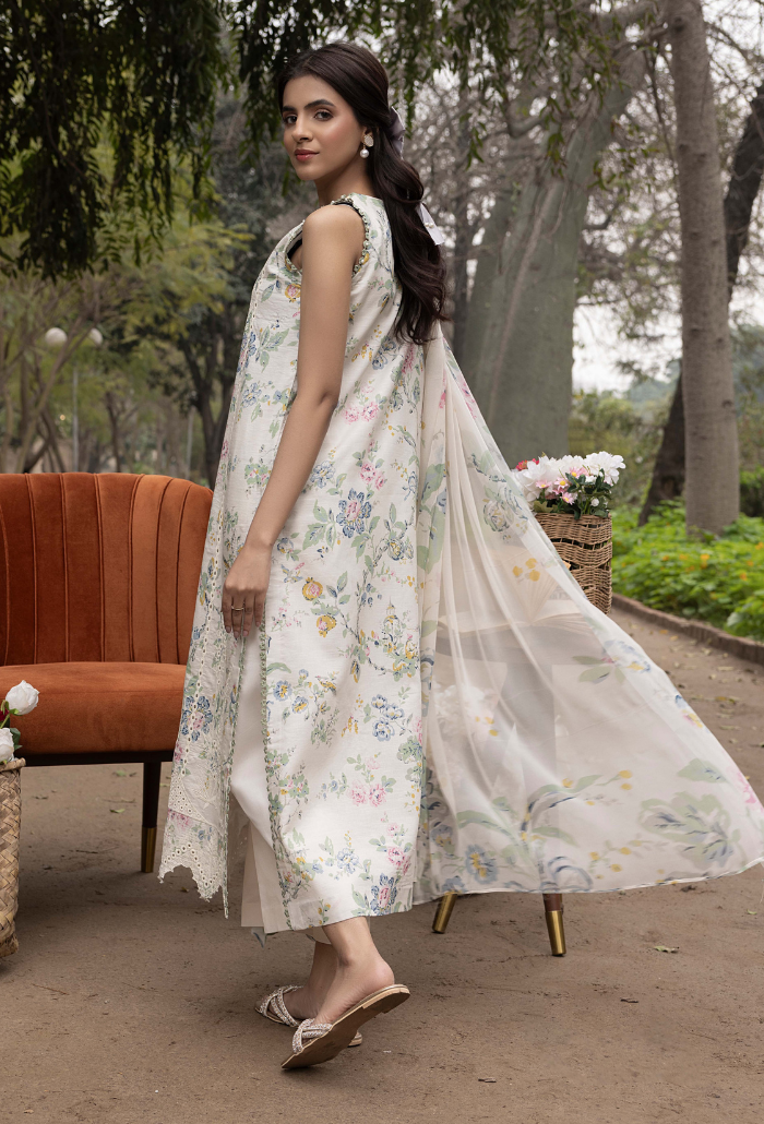 Humdum | Eden Garden 25 | Eden Garden - D02 S Ivory Lawn