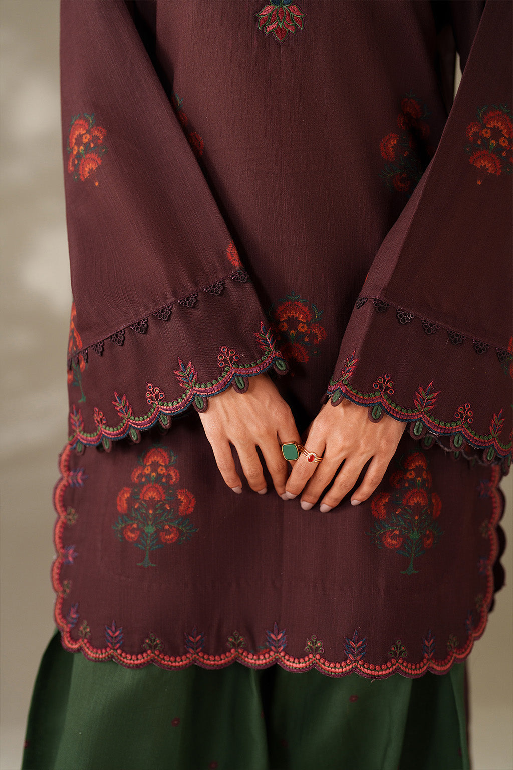 Iznik | Winter Chapter 25 | UE-562 Printed Khaddar by Iznik - Designer Dress - Type : Ladies Clothes - Available at Saira Sultan - 100% Original