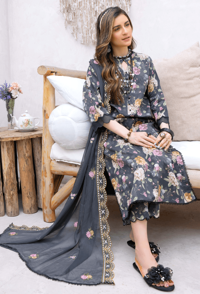 Humdum | Gardenia Lawn 24 | PLG 3 - D03 - Pakistani Designer Dress - by HumDum | Type: Luxury - 100% Original at Saira Sultan