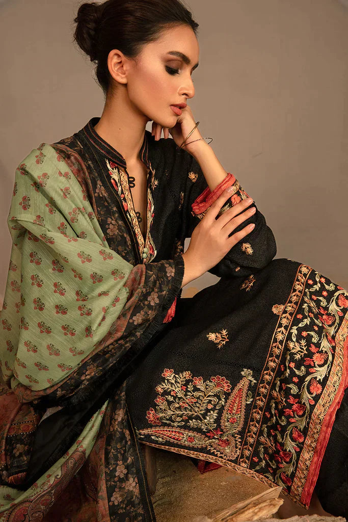 Sobia Nazir | Autumn Winter 23 | 2A - Pakistani Designer Dress - by Sobia Nazir | Type: Luxury - 100% Original at Saira Sultan